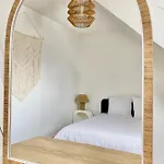 Apartment Luxury Modern Renovated And Cozy 2 Bedroom Garage-madeleine *