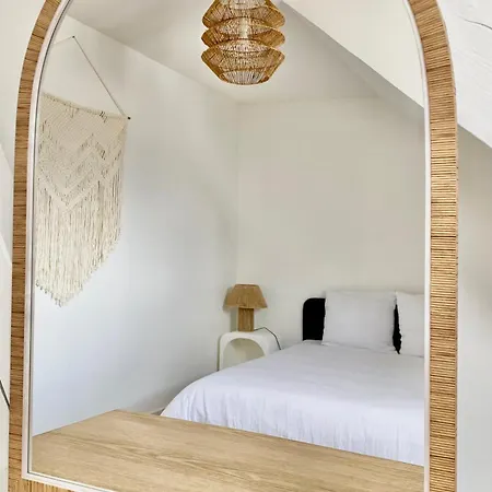 Apartamento Luxury Modern Renovated And Cozy 2 Bedroom Garage-madeleine *