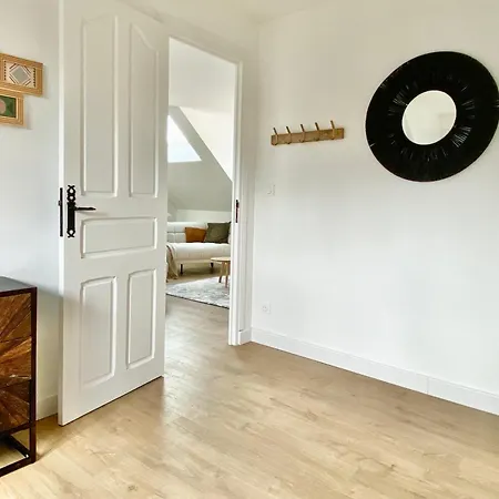 Apartment Luxury Modern Renovated And Cozy 2 Bedroom Garage-madeleine Angers