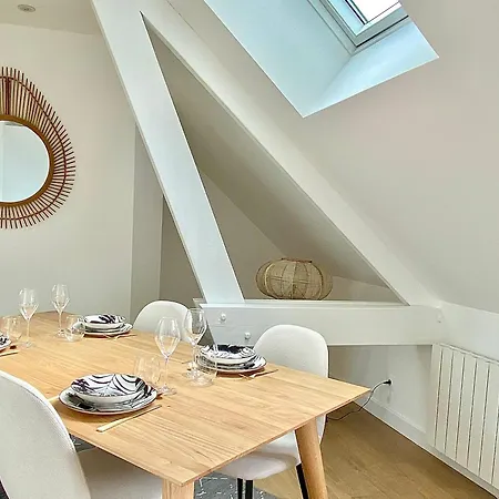 Apartment Luxury Modern Renovated And Cozy 2 Bedroom Garage-madeleine *