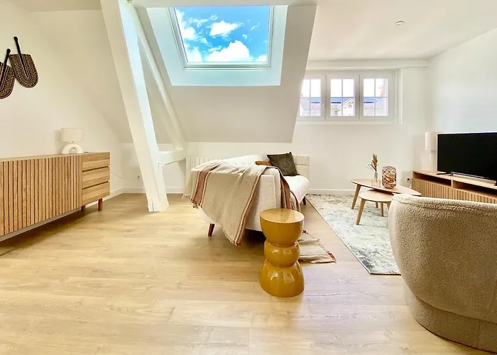 Apartament Luxury Modern Renovated And Cozy 2 Bedroom Garage-madeleine Angers