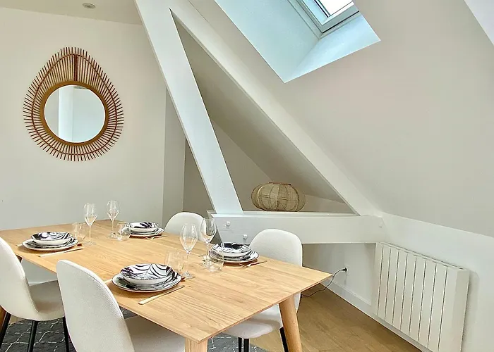 Apartment Luxury Modern Renovated And Cozy 2 Bedroom Garage-madeleine *